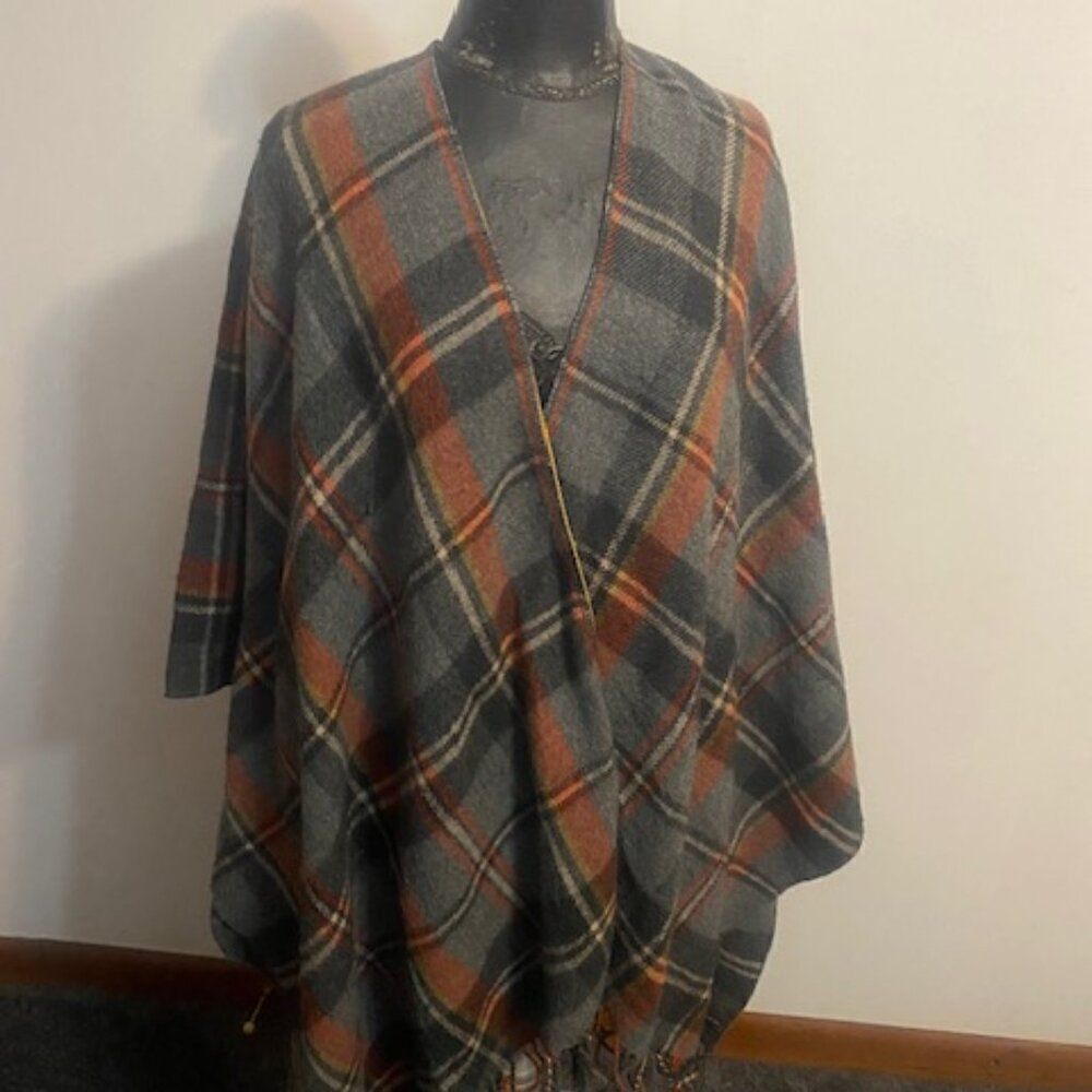 Xhiliration Gray/Orange/Black Plaid Cape, OS